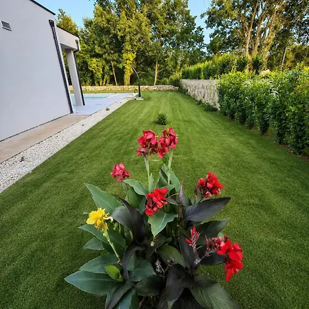 Villa Moena