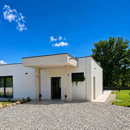 Villa Moena *